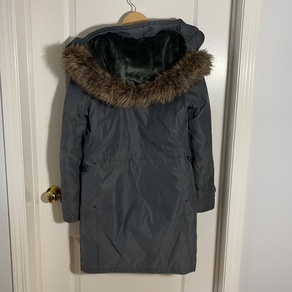 TNA Parka Fleece Lined w/ Removable Hood & Fur - Picture 7 of 8